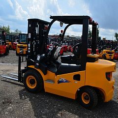 Дизельный погрузчик с полным свободным подъемом и сайдшифтом CHL CPCD25-XC5K2C 4500 мм 2500 кг
